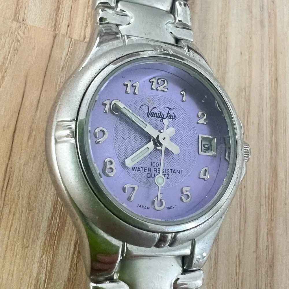 Vanity fair ladies lavender purple silver tone dress watch NEW BATTERY